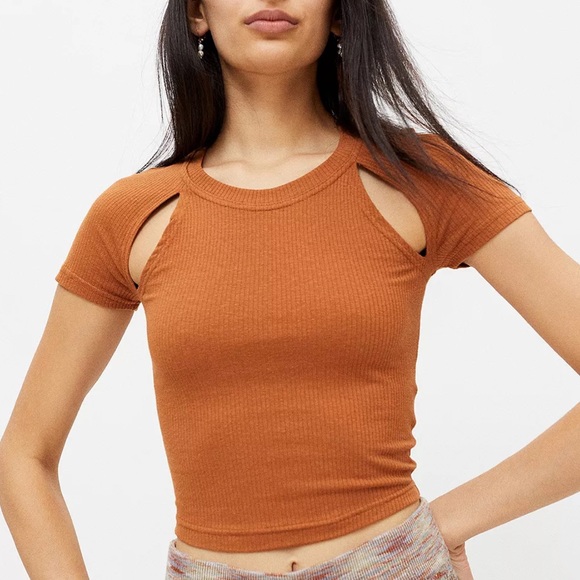 Urban Outfitters Brown Tee - Picture 1 of 5